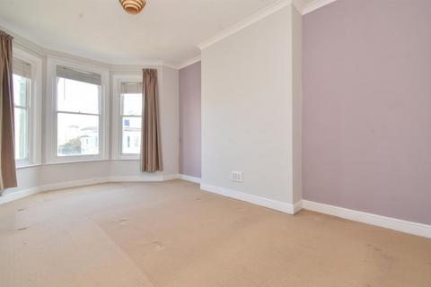 2 bedroom flat for sale, Carisbrooke Road, St. Leonards-On-Sea