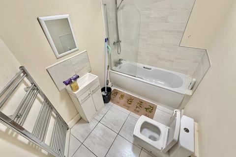 undefined, Flat 3, 6-7 Ednam Road, Dudley, DY1 1HL