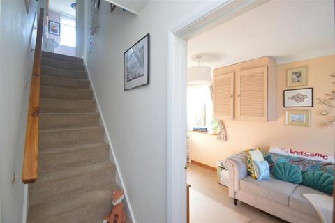 3 bedroom semi-detached bungalow for sale, Barton Close, East Cowes