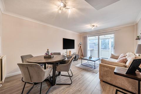 2 bedroom terraced house for sale, Brickfield Farm Gardens, Farnborough, Orpington, Kent, BR6