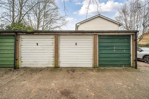 2 bedroom terraced house for sale, Brickfield Farm Gardens, Farnborough, Orpington, Kent, BR6