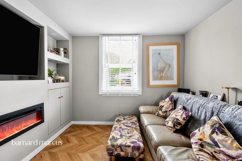 2 bedroom semi-detached house for sale, Hardwick Road, Redhill