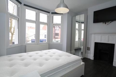 undefined, Brighton Road, Surbiton KT6