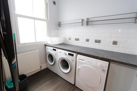 undefined, Brighton Road, Surbiton KT6