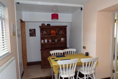 undefined, Victoria Place, South Molton