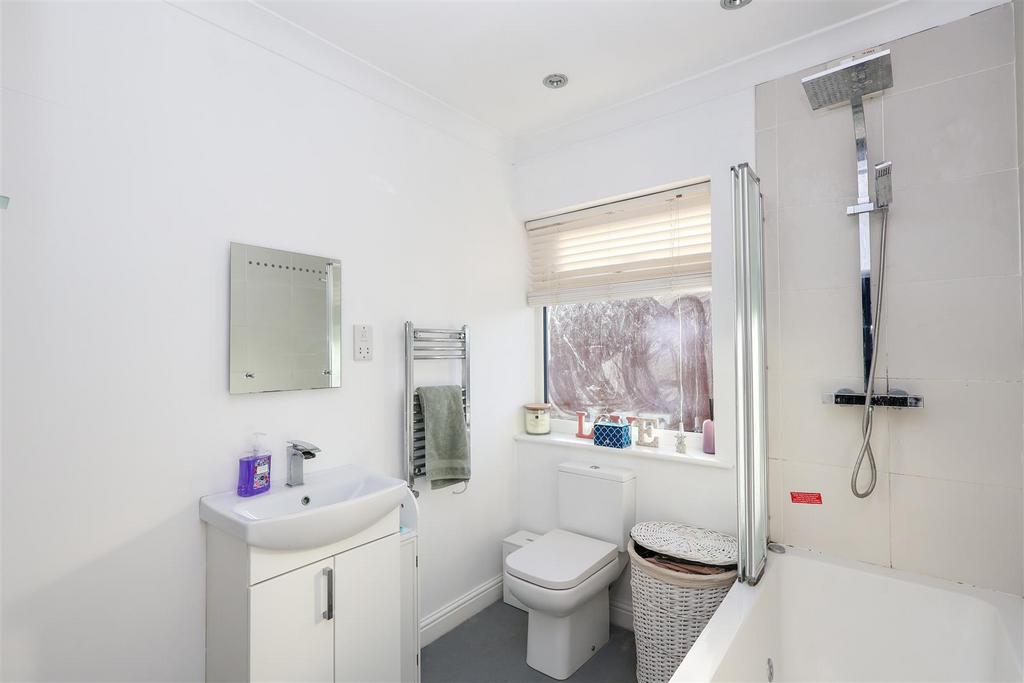 House Ensuite