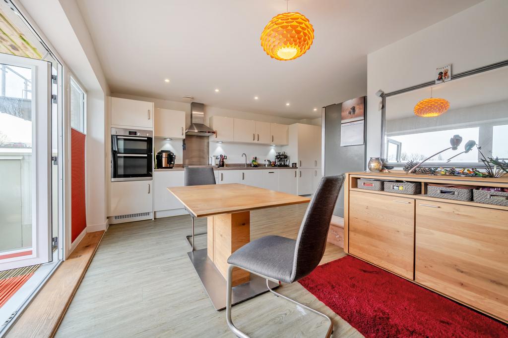 Kitchen / Breakfast Room
