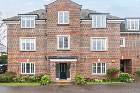 2 bedroom flat for sale, Chilbolton Avenue, Winchester, Hampshire, SO22