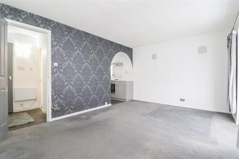Studio for sale, Newbridge Close, Broadbridge Heath, Horsham