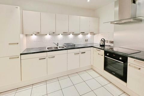 2 bedroom flat to rent, Edale, Altrincham, Greater Manchester, WA14
