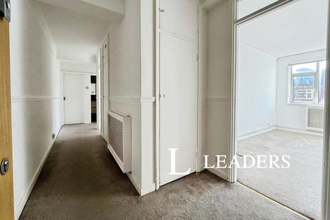 2 bedroom flat to rent, Coombe Lea, Grand Avenue, Hove, BN3