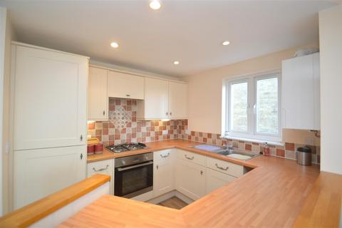 2 bedroom flat for sale, Cambridge Road, East Cowes