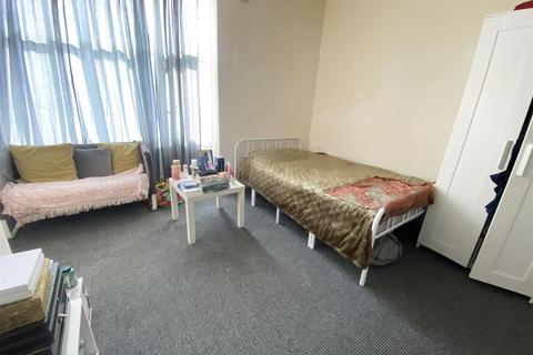 7 bedroom terraced house for sale, Friars Road, City Centre, Coventry *HMO Property*