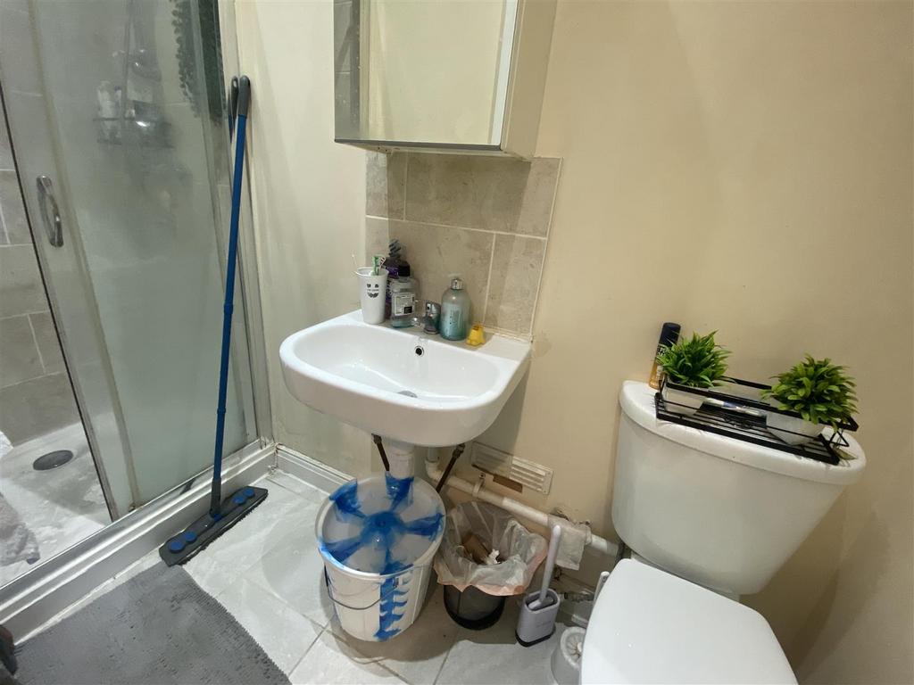 Bedroom One/ En-Suite