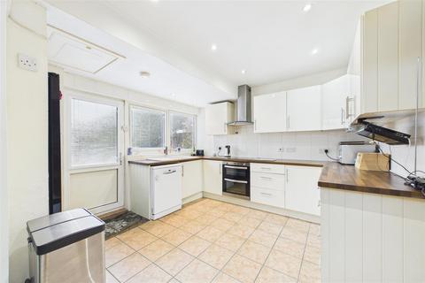 7 bedroom detached house for sale, London Road, Balderton, Newark