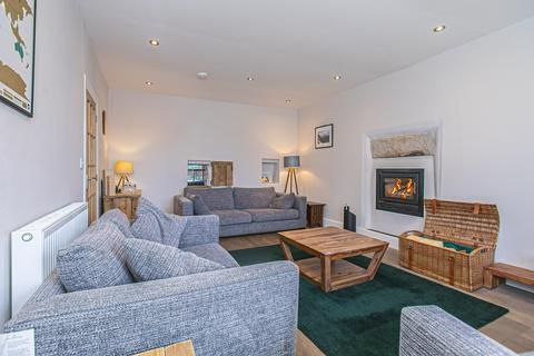 undefined, 3 Hilton Cottages, Hilton Road, Limekilns, KY11 3HA