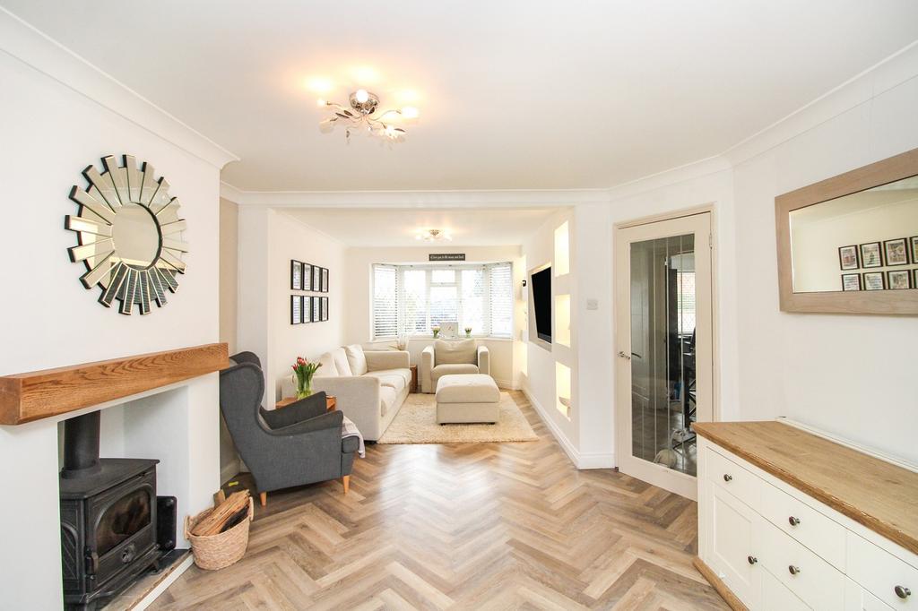Lounge/Dining Room