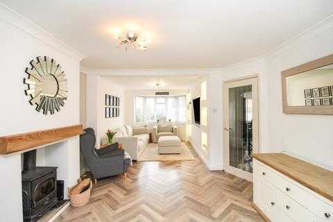undefined, Kings Mead, Smallfield, Horley, Surrey. RH6 9QR