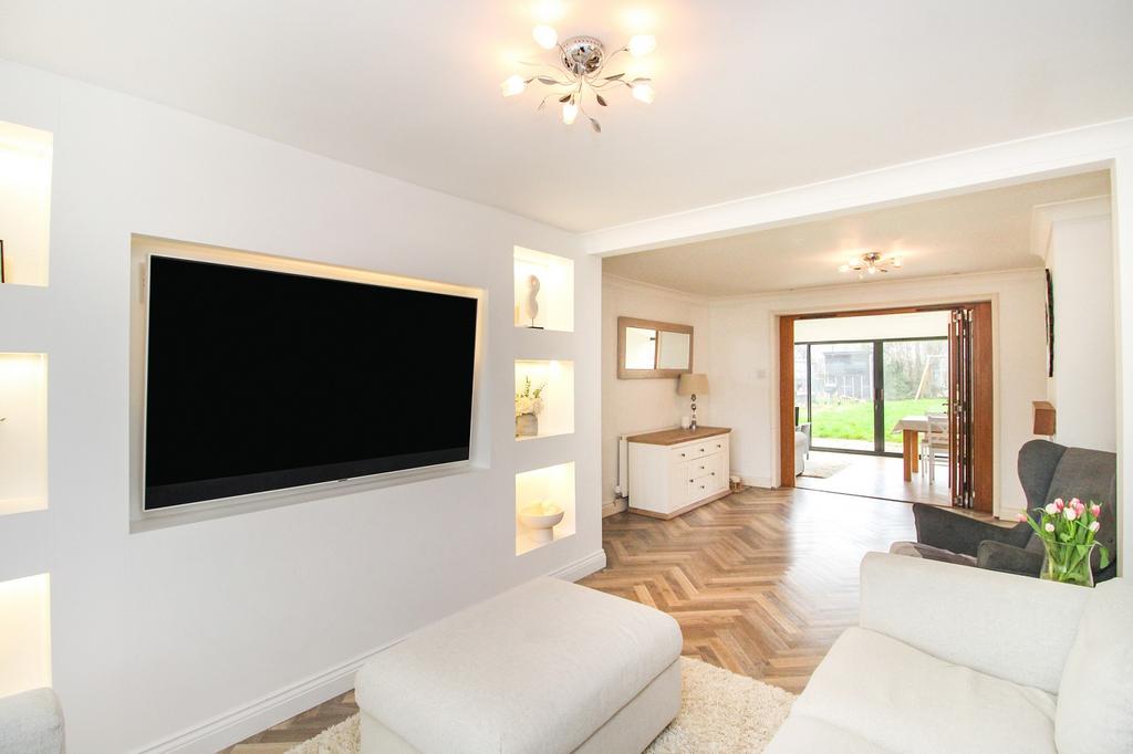 Lounge/Dining Room