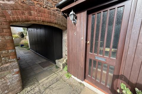 4 bedroom end of terrace house for sale, 5 Northmostown Court, Sidmouth, EX10