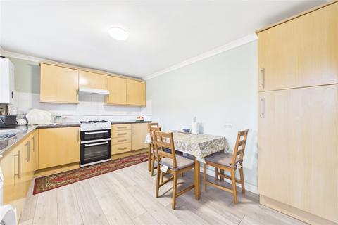 undefined, Queensway, Maidenhead, Berkshire, SL6
