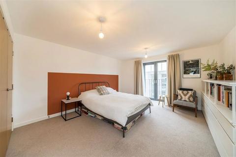 2 bedroom flat for sale, Henry Road, London SW9