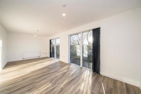 2 bedroom flat for sale, Holland Grove, London SW9