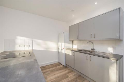 2 bedroom flat for sale, Holland Grove, London SW9