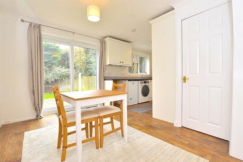 undefined, Staffords Place, Surrey RH6