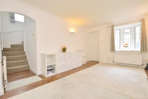 undefined, Staffords Place, Surrey RH6