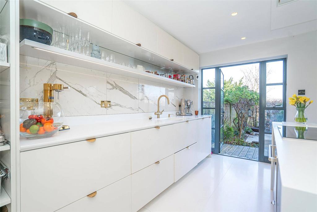 Kitchen E