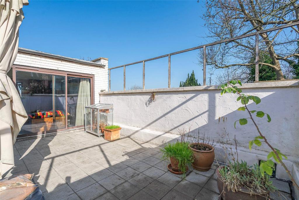 Roof Terrace E