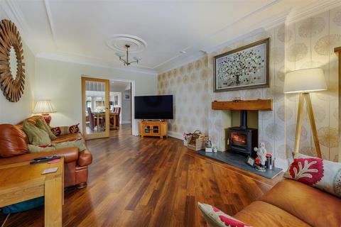 undefined, Birmingham Road, Warwick
