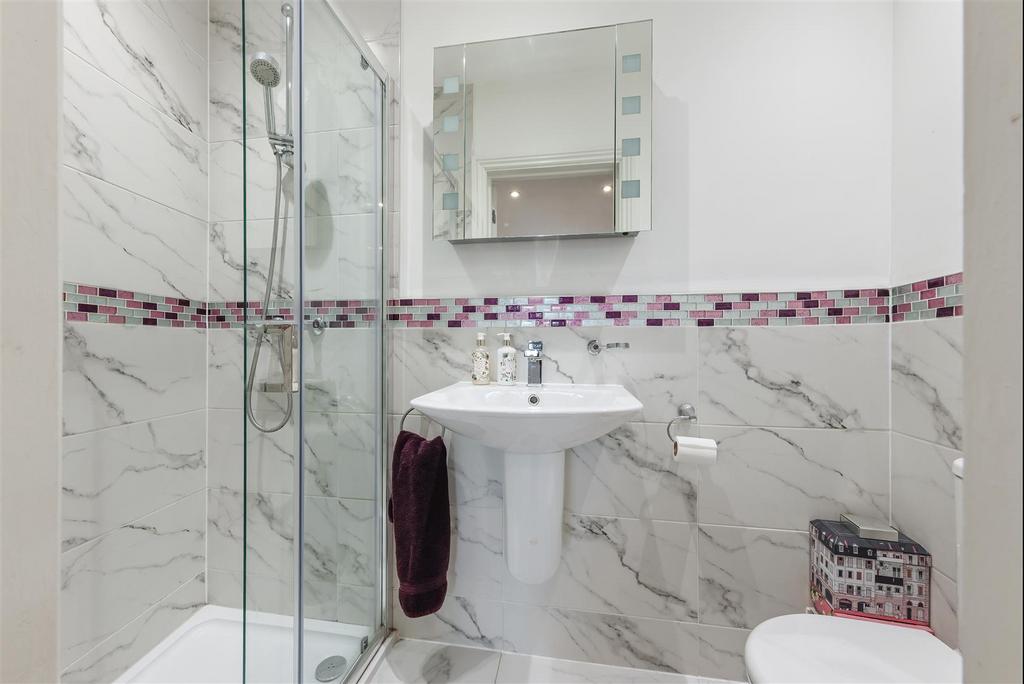 En-Suite Shower