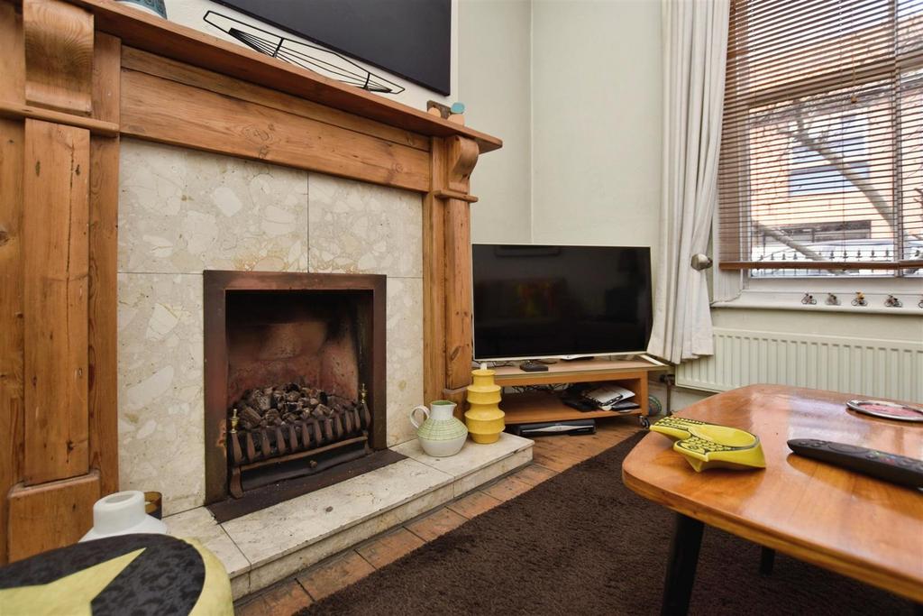 Lounge Feature