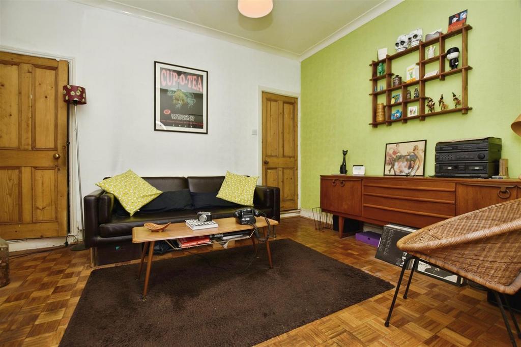 Sitting / Dining Room