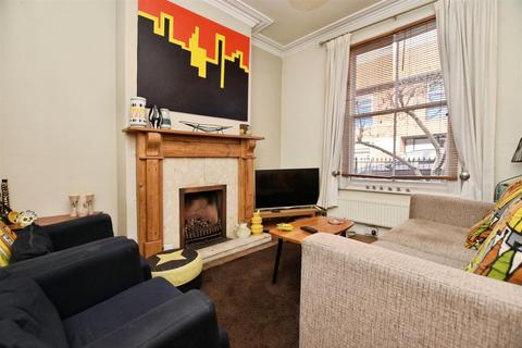 2 bedroom terraced house for sale, George Street, Hedon HU12