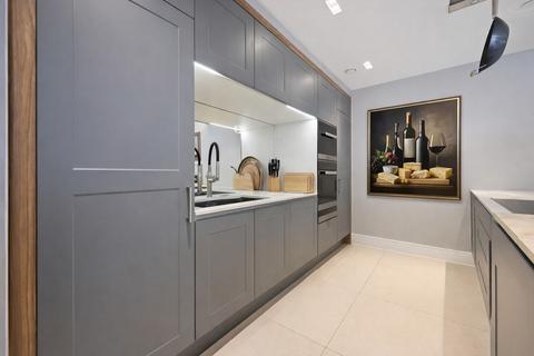 5 bedroom terraced house for sale, London SW6