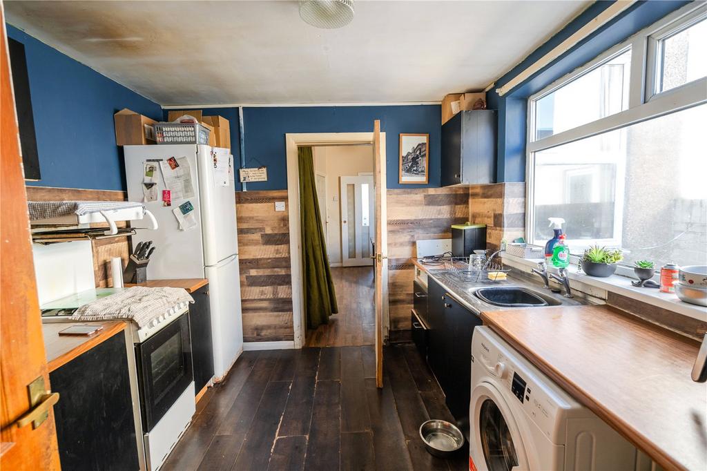 Kitchen (2)