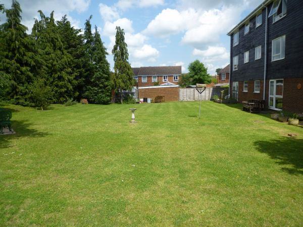 Communal grounds gardens.jpg