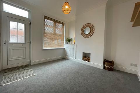 2 bedroom house to rent, Wilmington Road, Leicester, LE3