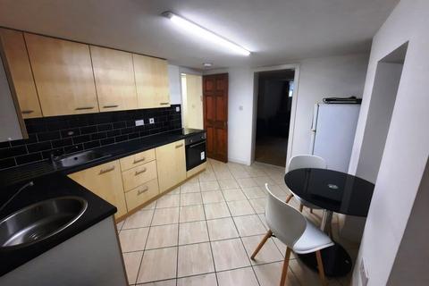 1 bedroom flat to rent - Kings Road, Prestwich