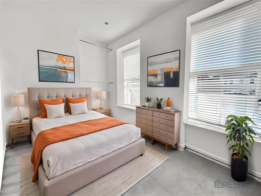 Kzkgq Y ehk Ck Gdb X2 Ab7 CA - Bedroom - Standard - 5.jp