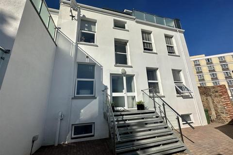 1 bedroom apartment to rent, Flat 3, The Ferns, Elizabeth Street, St. Saviour, Jersey