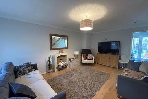 undefined, Gloster Close, Aldershot GU12