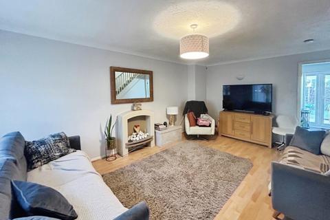 undefined, Gloster Close, Aldershot GU12