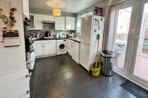 undefined, Gloster Close, Aldershot GU12