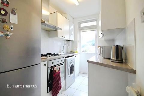undefined, Cromwell Avenue, New Malden