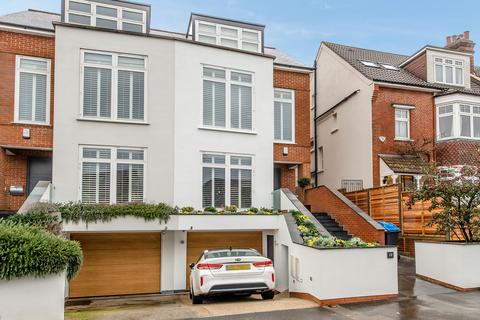 5 bedroom house to rent, Dora Road, London SW19
