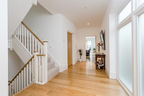 5 bedroom house to rent, Dora Road, London SW19